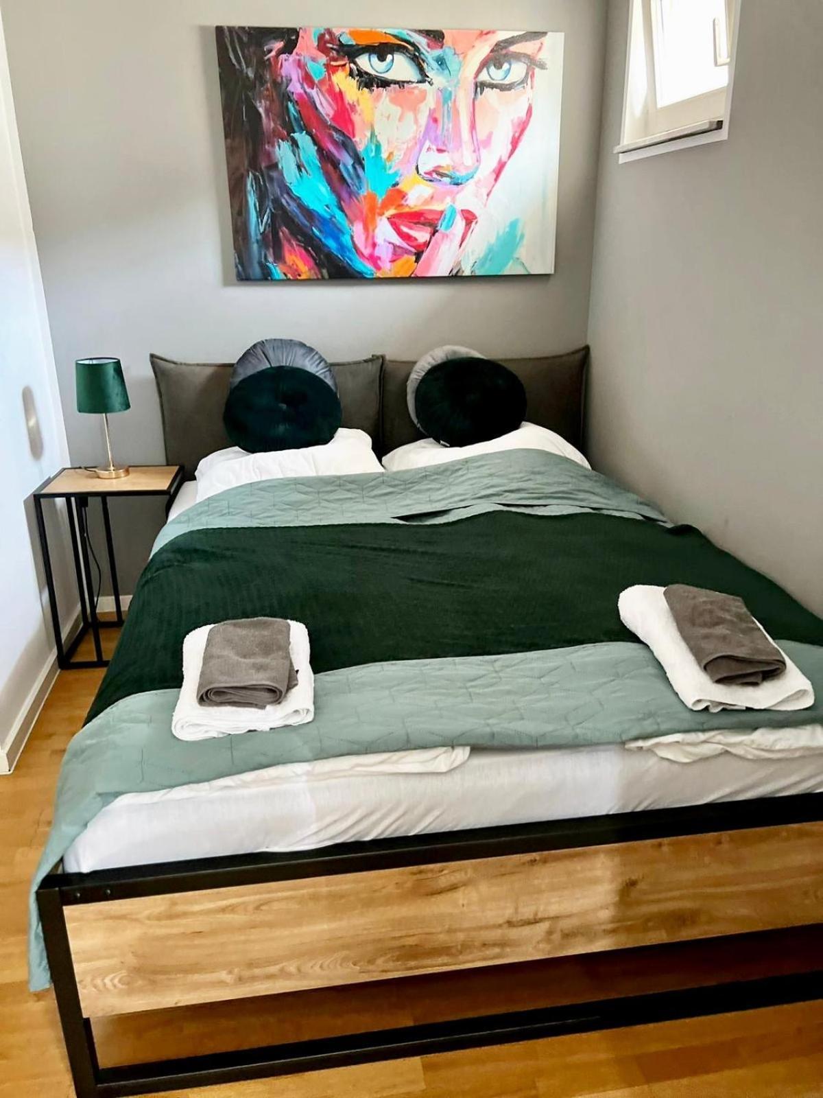 Apartment-City Кьолн Екстериор снимка
